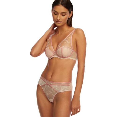 Push-up model 227836 Kinga Push-up model 227836 Kinga