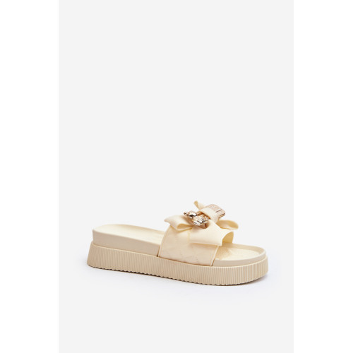 Klapky na platforme model 229724 Step in style Klapky na platforme model 229724 Step in style