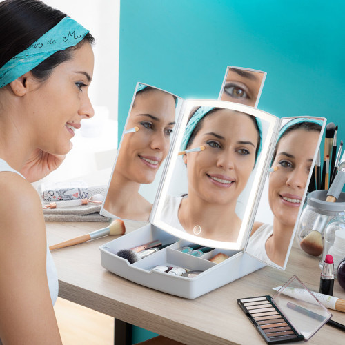 Skladacie LED zrkadlo 3 v 1 s organizérom na make-up Panomir InnovaGoods Skladacie LED zrkadlo 3 v 1 s organizérom na make-up Panomir InnovaGoods